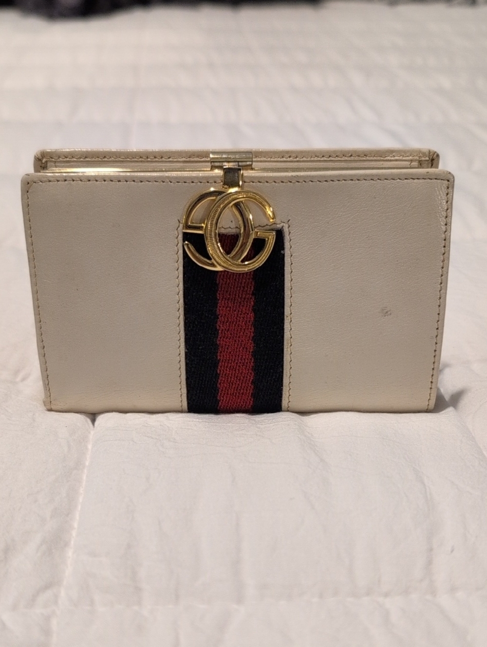 Gucci Ophidia Vintage Cream Leather Wallet with Red & Black/Blue Stripe Gold GG